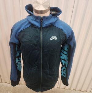 NWT Nike SB  Boys Mid Teal Hoodie